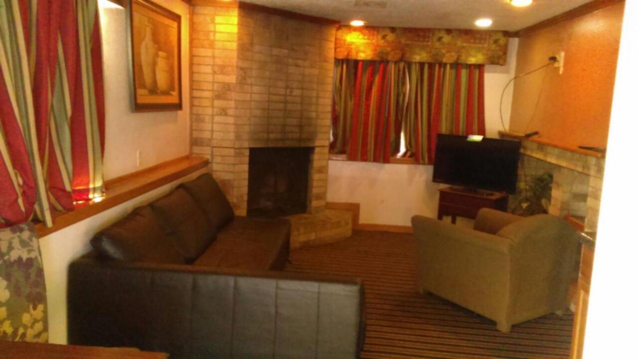 Rodeway Inn Colorado Springs Exterior foto