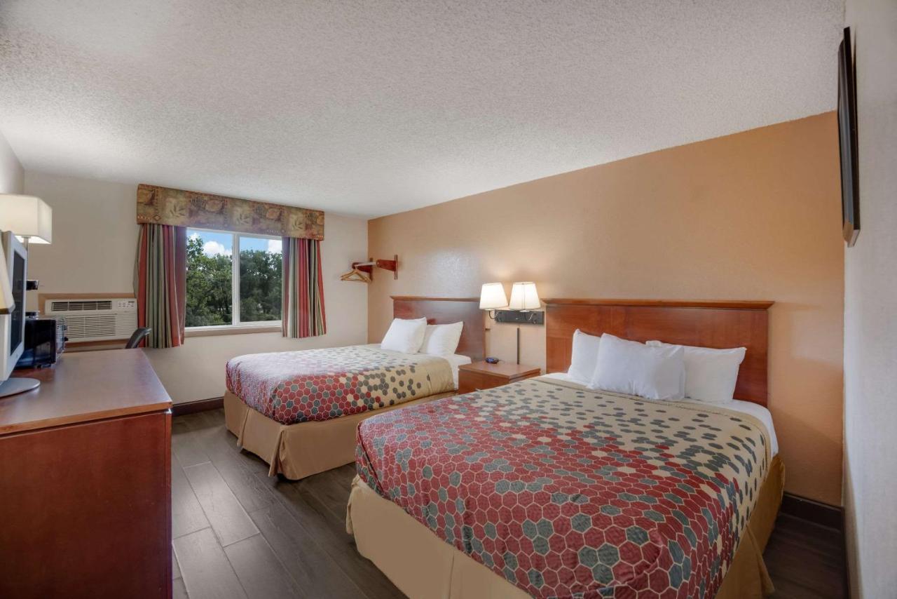 Rodeway Inn Colorado Springs Exterior foto